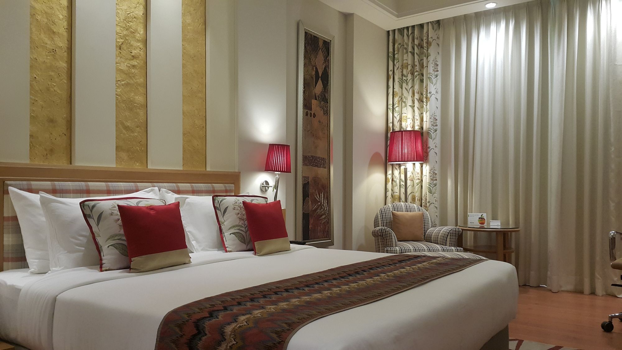 فندق Radisson نويدا المظهر الخارجي الصورة